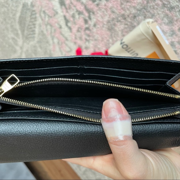 Authentic Louis Vuitton black monogram empriente leather Sarah wallet - Picture 9 of 15